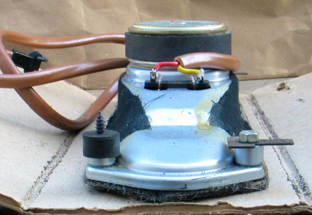 Mercedes becker dash speaker #5